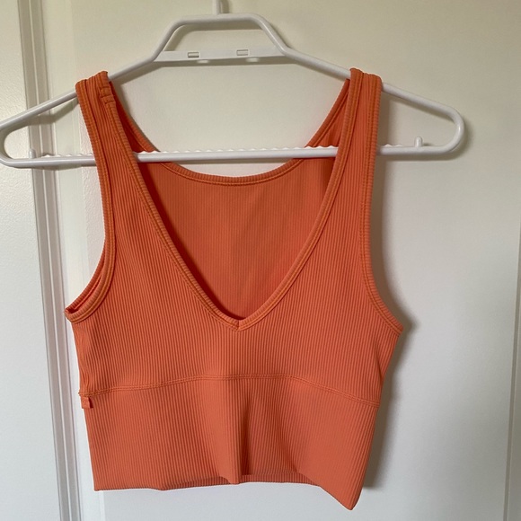 NWOT  lululemon power pivot ribbed tank top in golden apricot - Picture 3 of 4